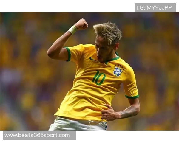 上田绮世大四喜轰18球领跑荷甲射手榜展现超强攻击力