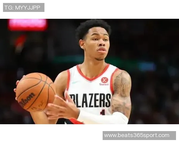 安芬尼西蒙斯表现出色14投8中三分球7中2贡献18分2助攻