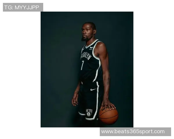 杜兰特37岁依旧强势表现37分钟砍下37分引发热议 杜兰特37岁依旧强势表现37分钟砍下37分引发热议