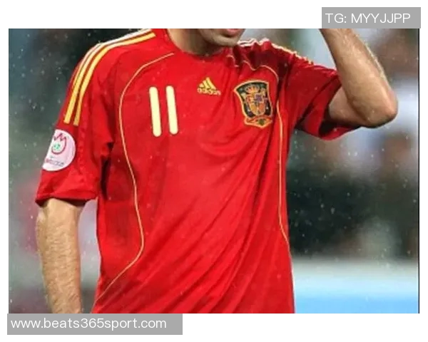 利物浦密切关注拜仁前锋奥利塞与水晶宫中场沃顿的转会动态